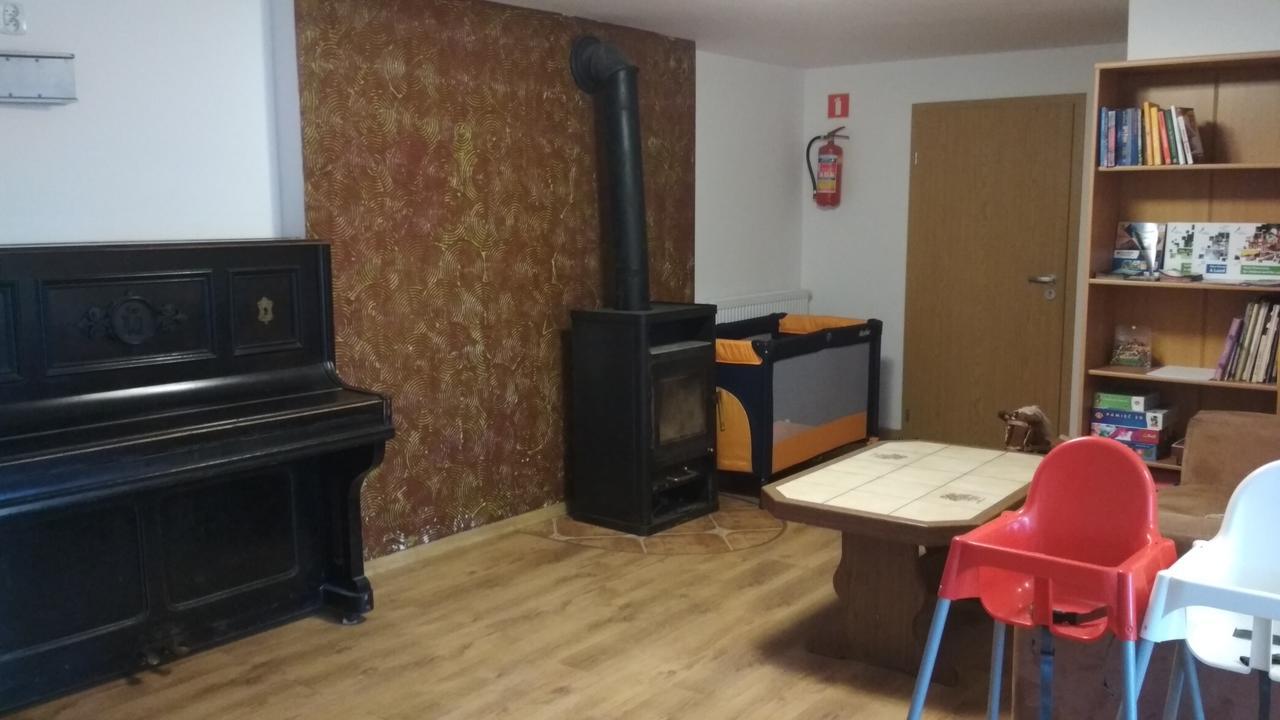 דז'יבנובק Pokoje Goscinne Jaskolcze Gniazdo מראה חיצוני תמונה